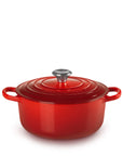 Le Creuset round pot 20cm.