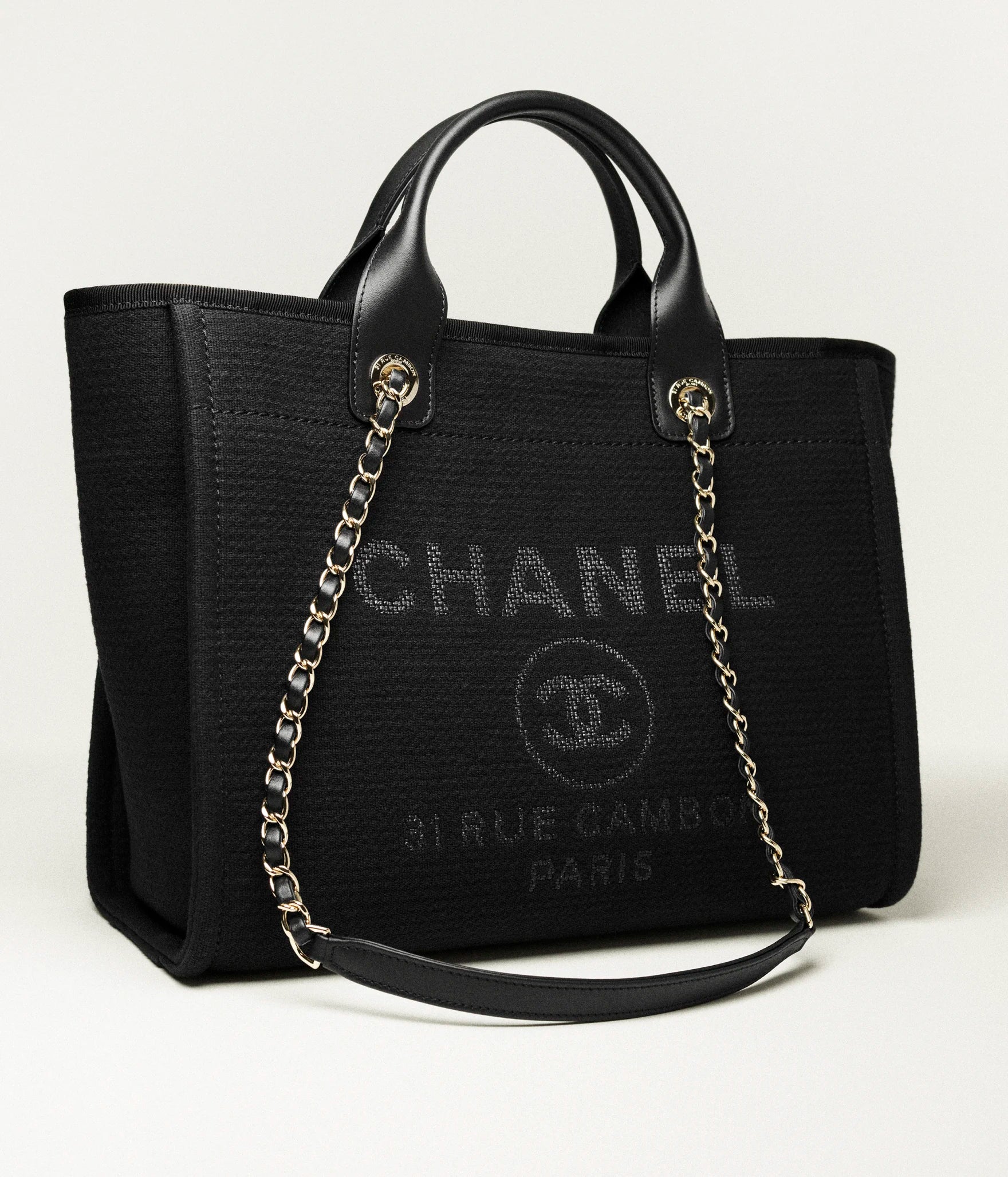 CHANEL ブラック トートバッグ 31 RUE CAMBON PARIS❤️ シャネル 非売品 31 RUE CAMBON PARIS バッグ - メルカリ