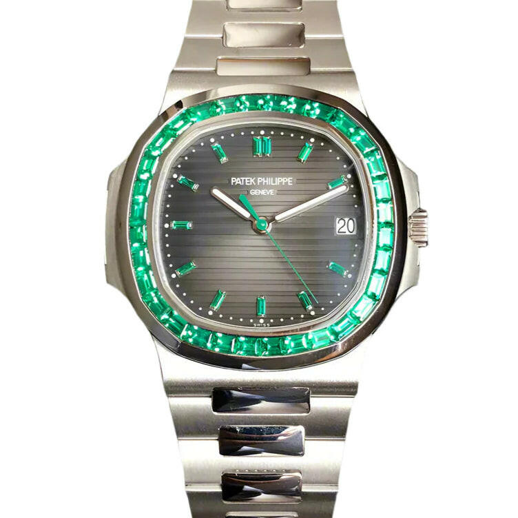 Patek Philippe 5711/113P-001 Nautilus Platinum.