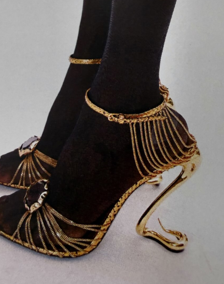 THE HEELS THAT STOLE THE SHOW: SAINT LAURENT AT PARIS FASHION WEEK