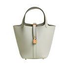 Hermès Picotin Lock 18 Gris Neve.