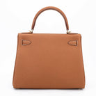 Hermès kelly 28 Gold.