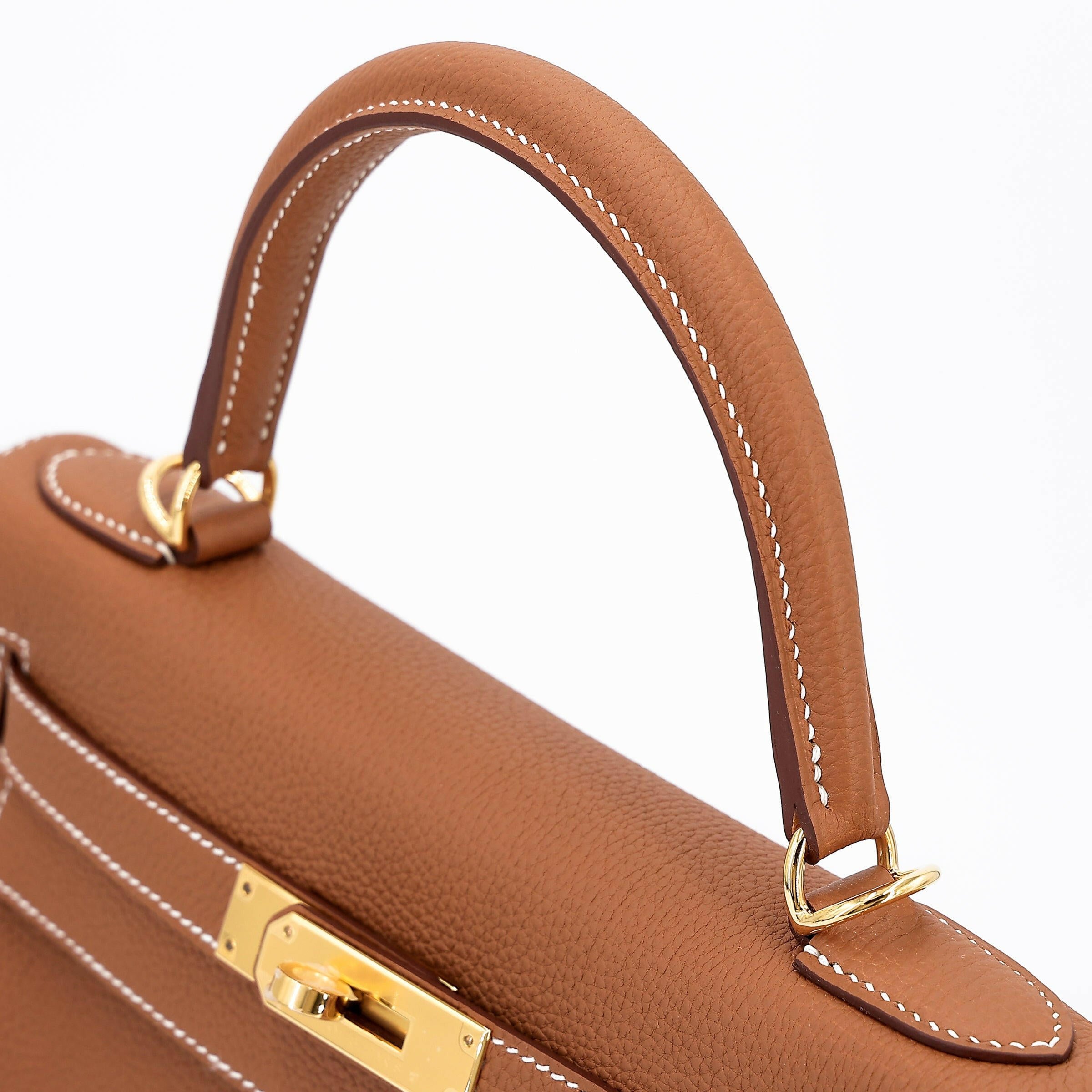 Hermès kelly 28 Gold.