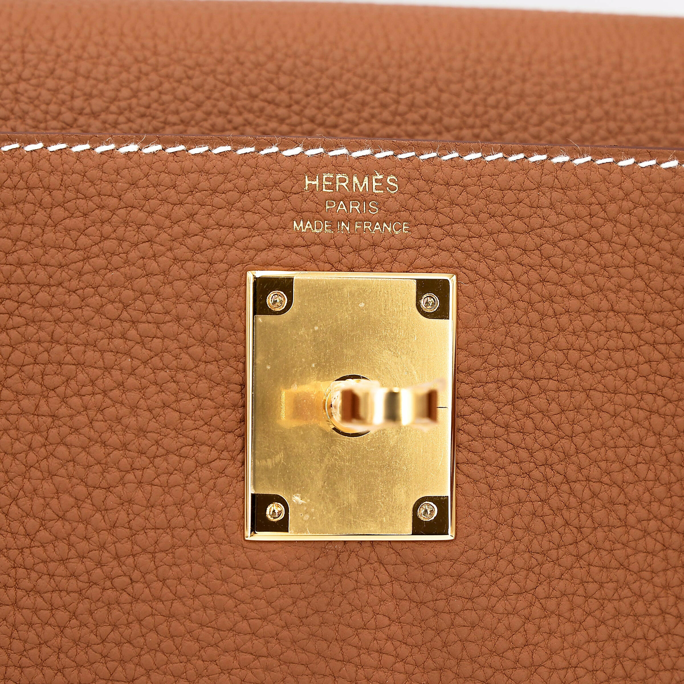 Hermès kelly 28 Gold.