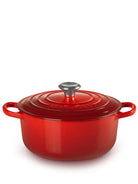 Le Creuset round pot 20cm.