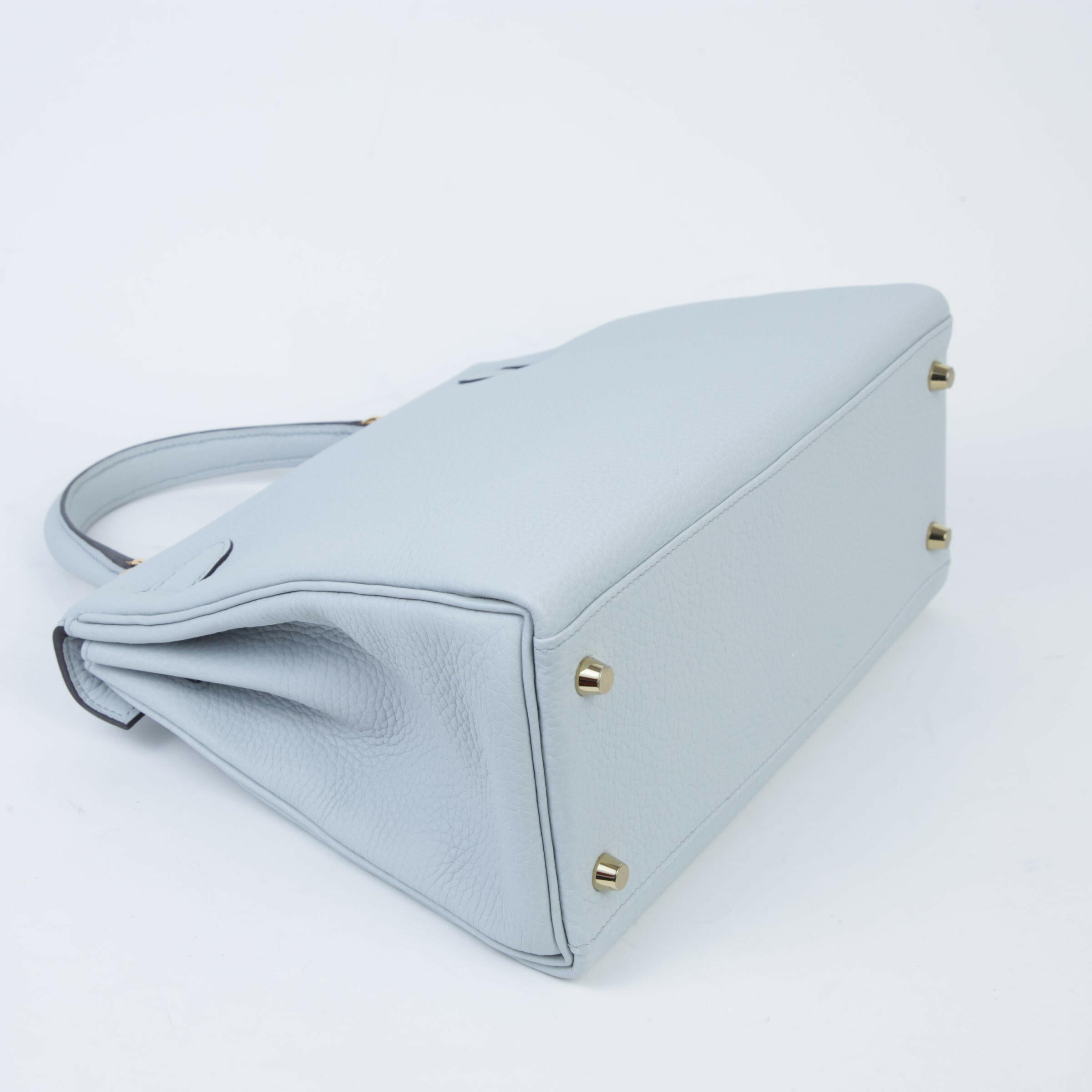 Hermès Kelly 28 Bleu Pale.
